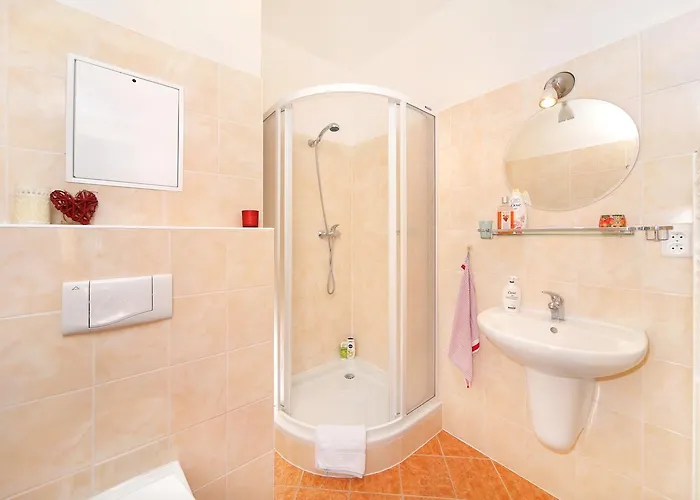 Апартаменти Labska 108 *