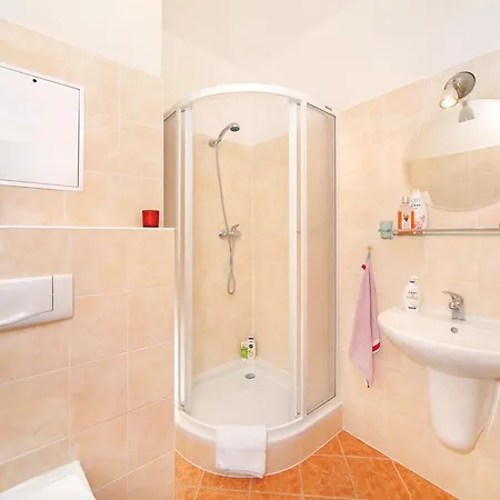 Lägenhet Labska 108 *