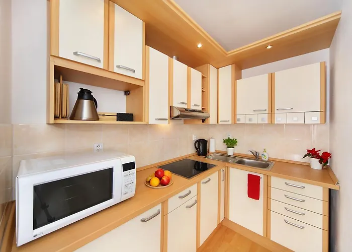 Apartment Labska 108 *